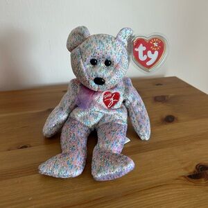 Ty Beanie Baby β2001 Signatureβ Bear